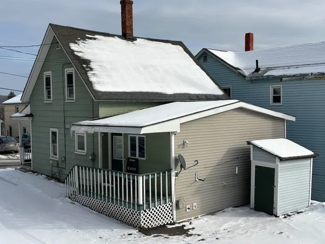 $111,900 | 39 Abenaki Lane, Berlin, NH 03570