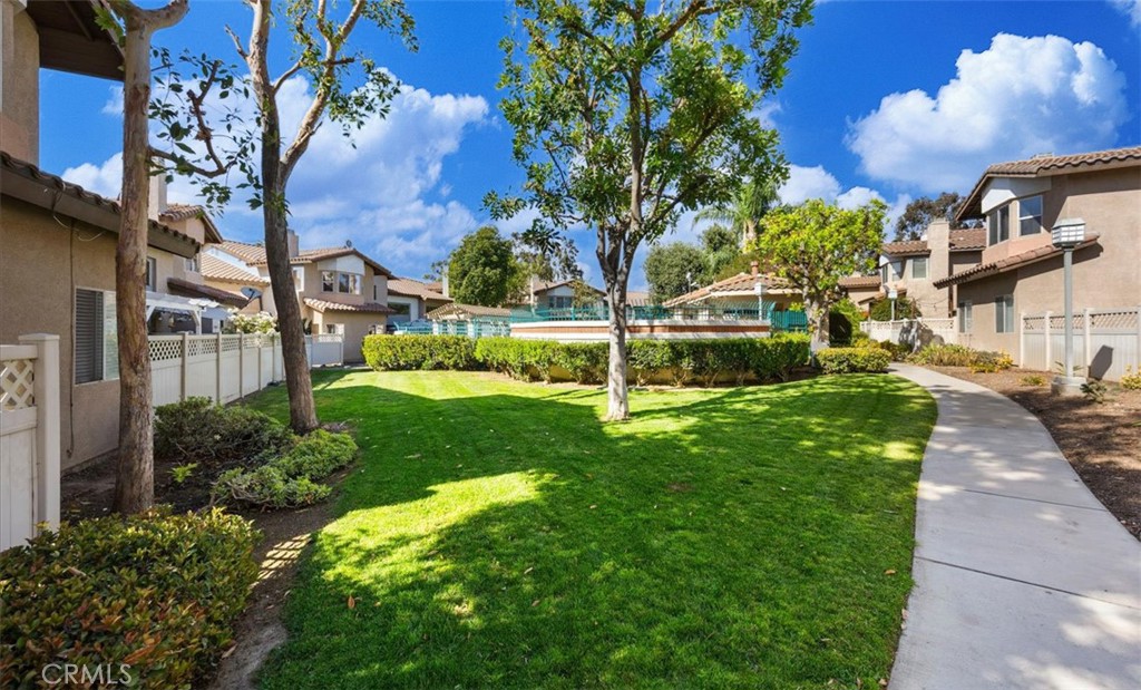 13077 Vía Salvia Riverside, CA 92503 - Photo 32 of 41