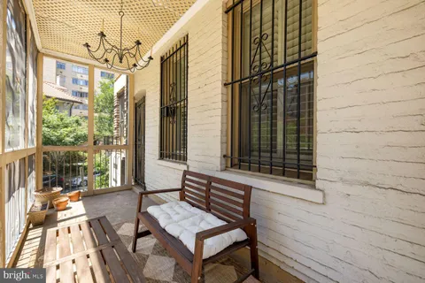 $1,125,000 | 1870 Wyoming Avenue Northwest, Unit 104, Washington, DC 20009