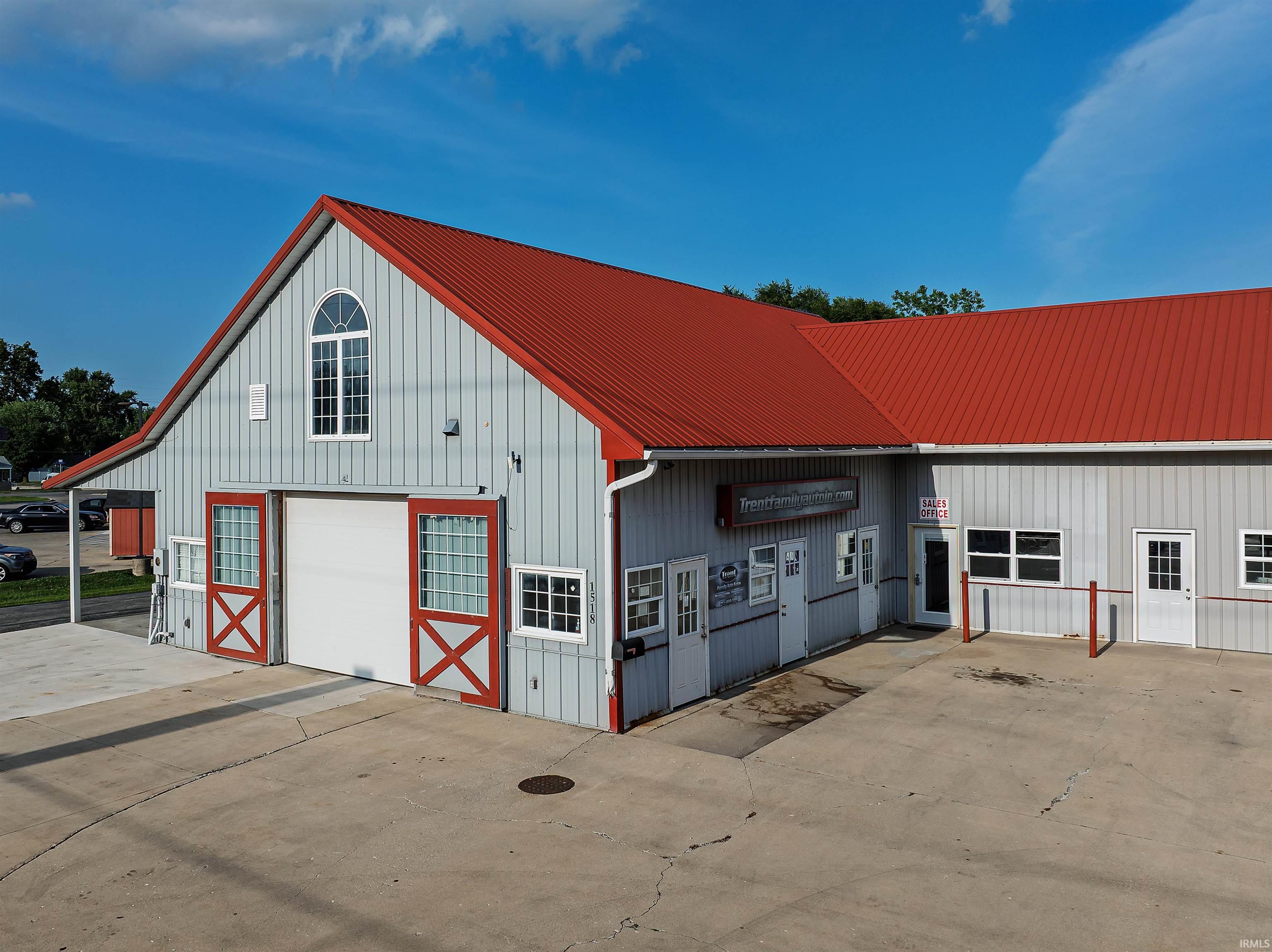 1518 South Dixon Road Kokomo, IN 46902 - Photo 2 of 23