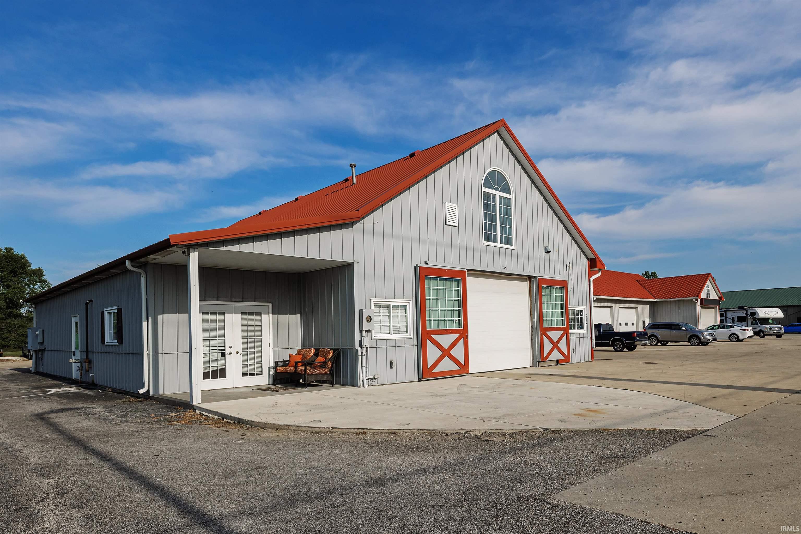 1518 South Dixon Road Kokomo, IN 46902 - Photo 3 of 23