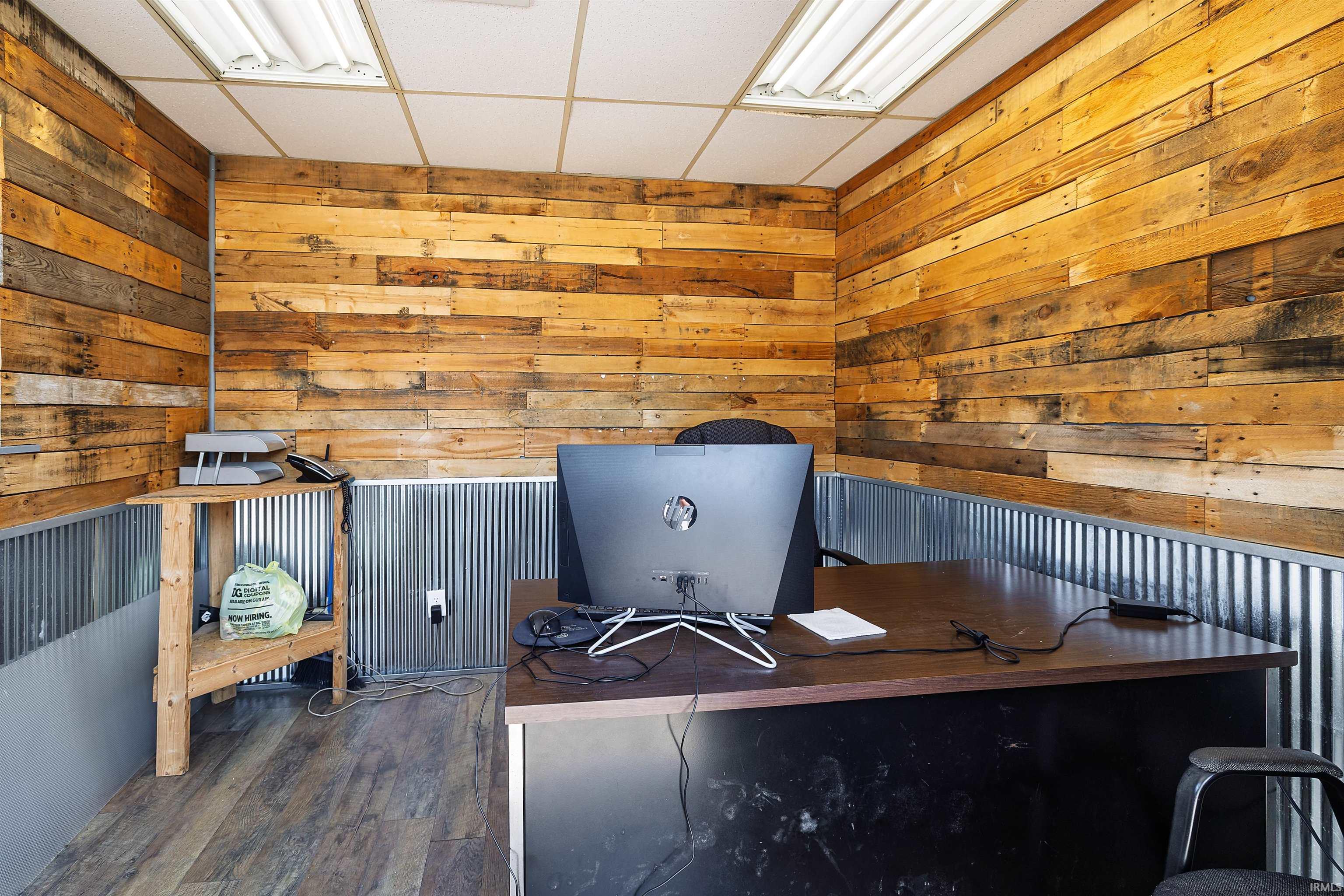 1518 South Dixon Road Kokomo, IN 46902 - Photo 8 of 23