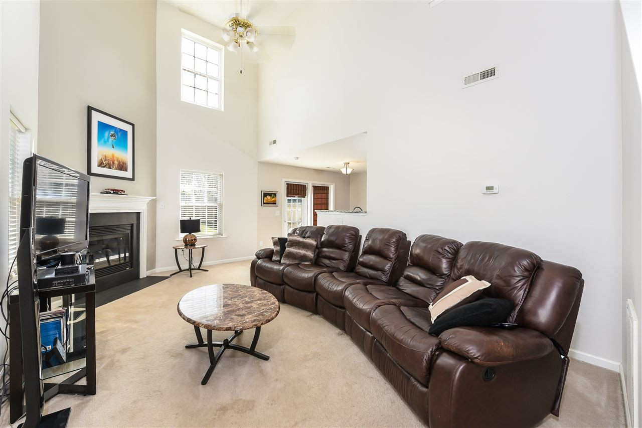 11028 Peacock Moss Street Raleigh, NC 27613 - Photo 8 of 21 Living Room