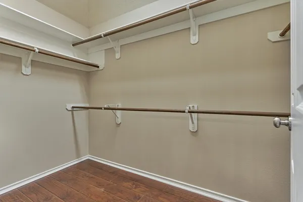 $2,500 | 27 East Russet Grove Circle, The Woodlands, TX 77384