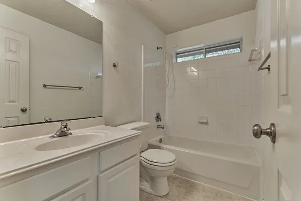 $2,500 | 27 East Russet Grove Circle, The Woodlands, TX 77384