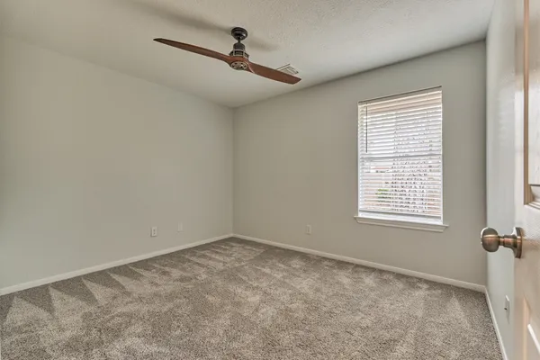 $2,500 | 27 East Russet Grove Circle, The Woodlands, TX 77384