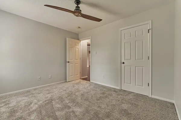 $2,500 | 27 East Russet Grove Circle, The Woodlands, TX 77384