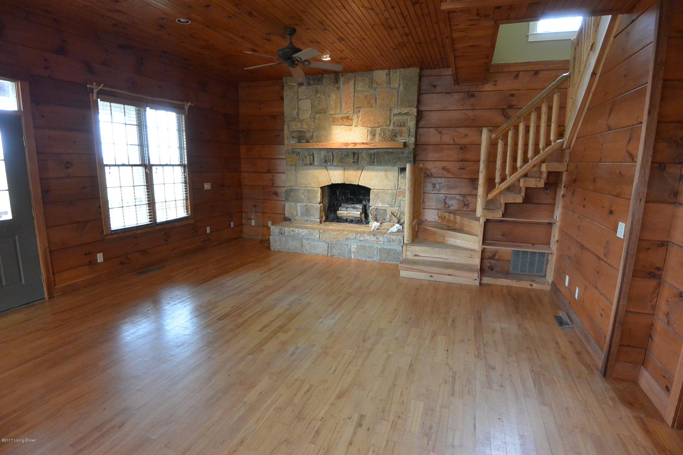 130 Chester Hahn Road Bloomfield, KY 40008 - Photo 5 of 31 Living Room