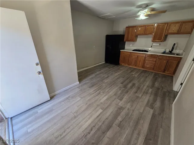 $1,000 | 7016 Hurricane Way, Unit B, Las Vegas, NV 89145