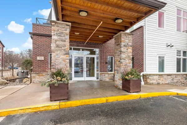 $425,000 | 301 7th Street West, Unit 2204, Northfield, MN 55057