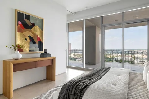 $995,000 | 1717 Arts Plaza, Unit 2112, Dallas, TX 75201