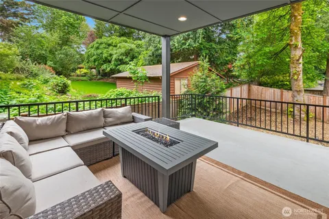 $1,999,000 | 8021 Northeast 127th Lane, Kirkland, WA 98034