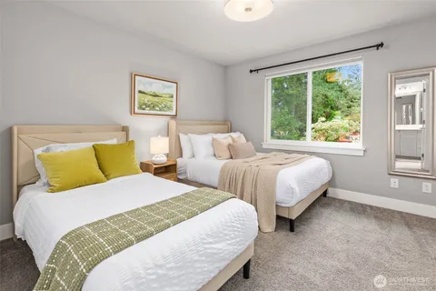 $1,999,000 | 8021 Northeast 127th Lane, Kirkland, WA 98034