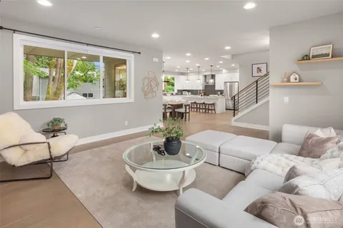 $1,999,000 | 8021 Northeast 127th Lane, Kirkland, WA 98034