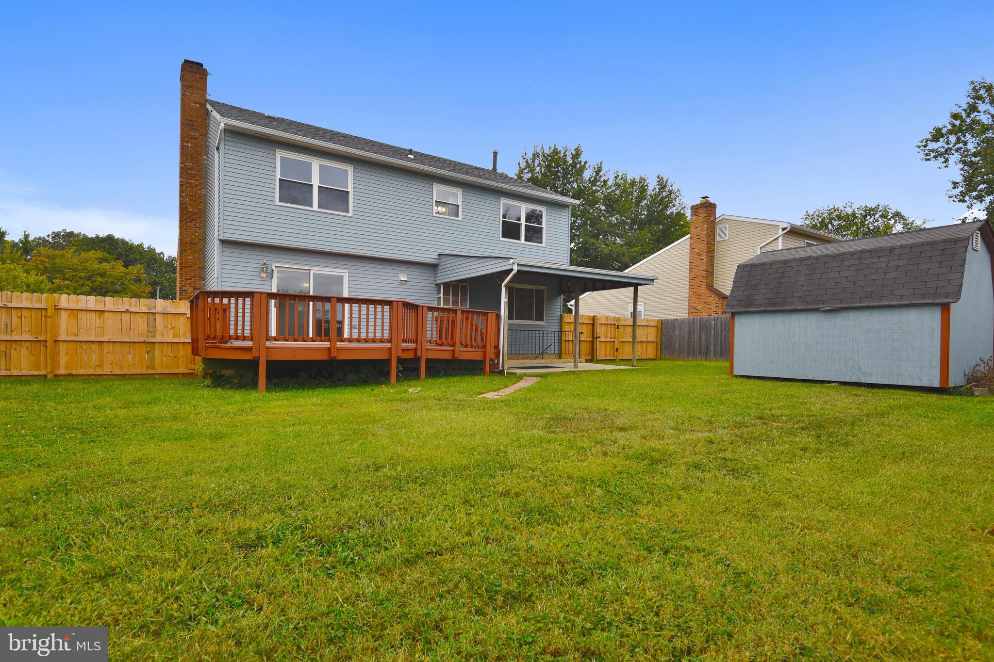 342 Schulamar Road Linthicum, MD 21090 - Photo 3 of 41