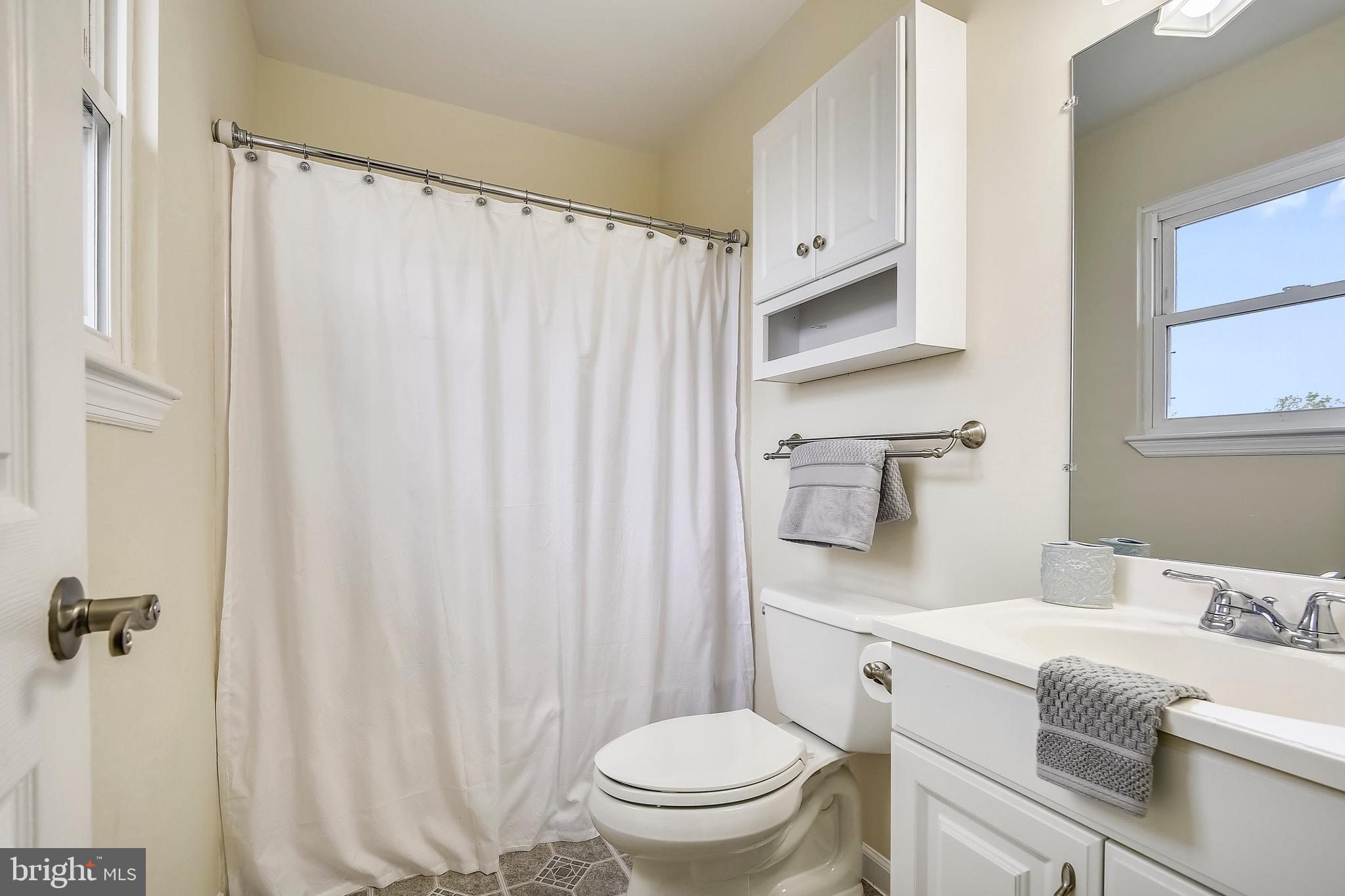 342 Schulamar Road Linthicum, MD 21090 - Photo 23 of 41