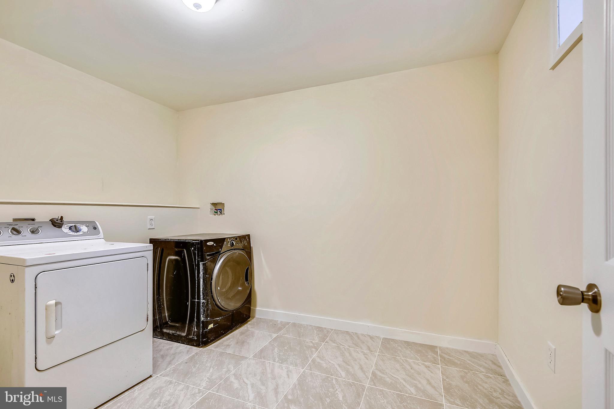 342 Schulamar Road Linthicum, MD 21090 - Photo 27 of 41