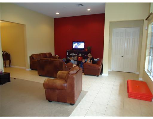 165 Via Veracruz Jupiter, FL 33458 - Photo 4 of 17 Additional Photo