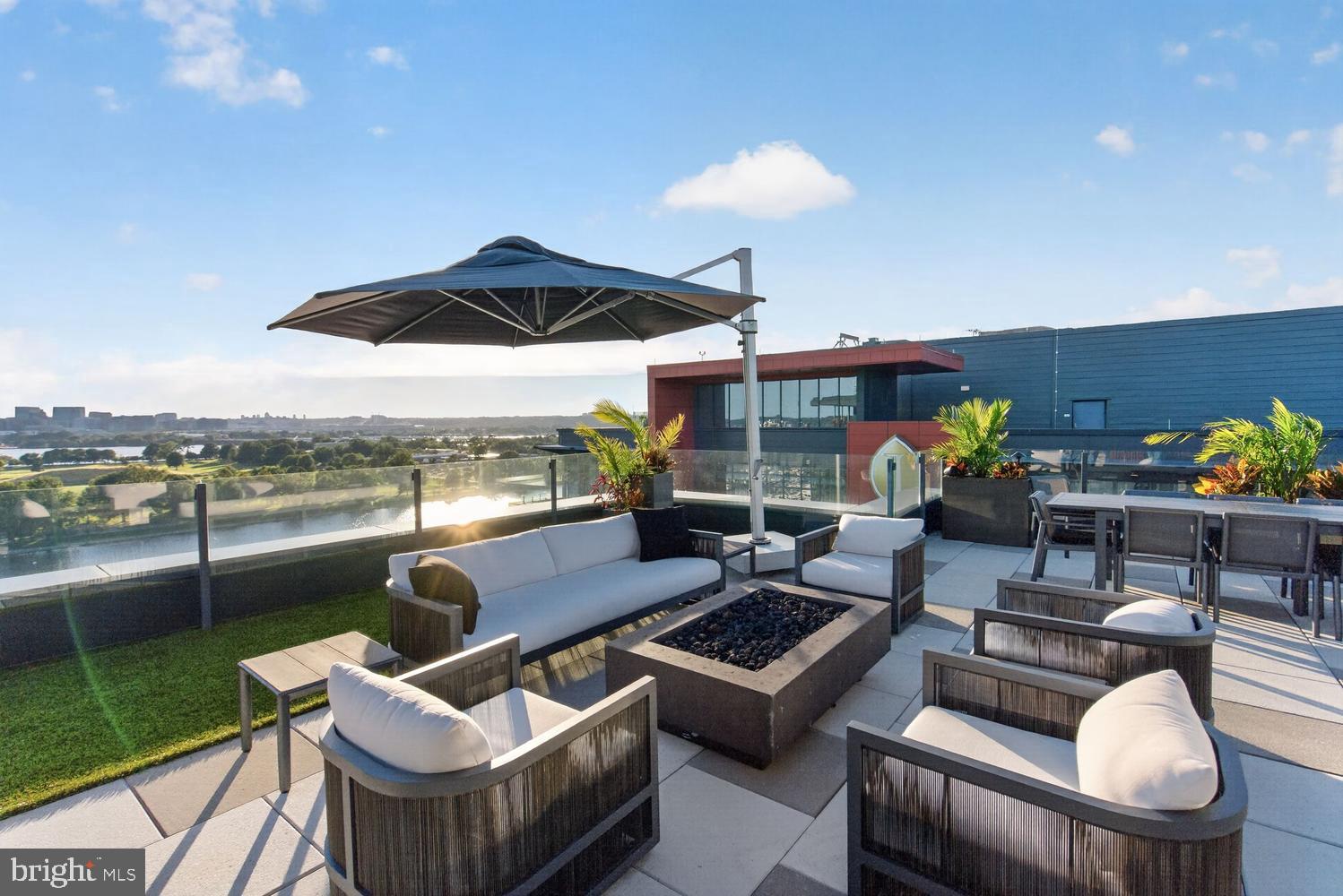 45 Sutton Square Southwest, Unit PH01 Washington, DC 20024 - Photo 2 of 87 Outdoor living at its finest - est. 2050sf