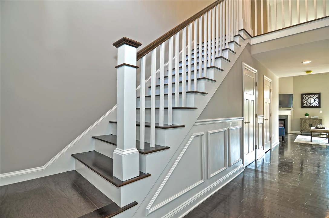 80 Conley Avenue, Unit 7 Cranston, RI 02921 - Photo 3 of 30 Gallery Image 3