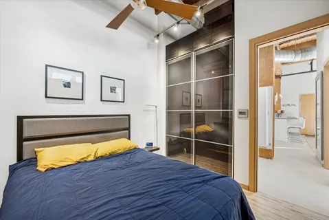 $389,000 | 1500 West Monroe Street, Unit 220, Chicago, IL 60607