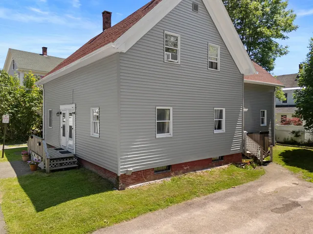 $524,900 | 30-32 Granite Street, Rockland, ME 04841