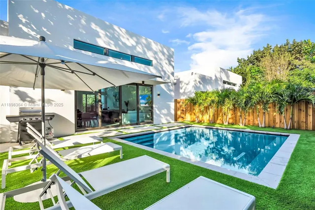 $1,699,000 | 530 Northwest 41st Street, Miami, FL 33127