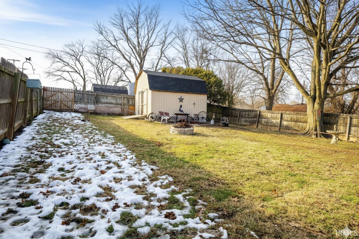 1301 Locust Street Mount Vernon, IN 47620 - Photo 7 of 17