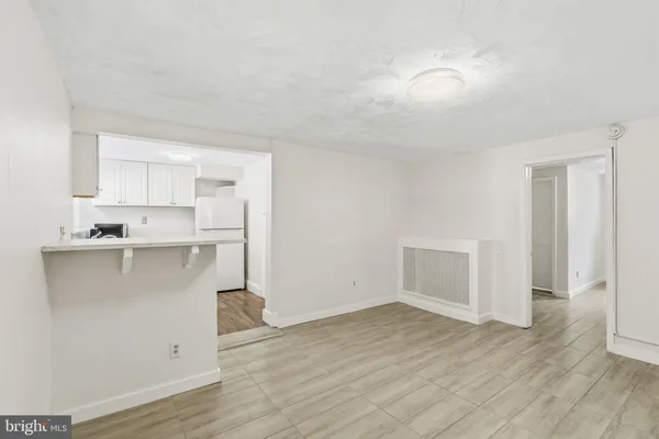 $1,600 | 7126 Carroll Avenue, Unit 4, Takoma Park, MD 20912