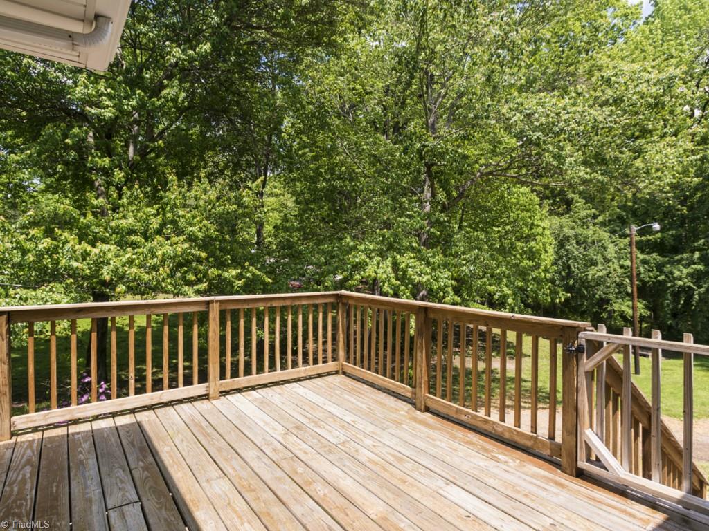 1912 Sheldon Road Greensboro, NC 27405 - Photo 3 of 30 Gallery Image 3