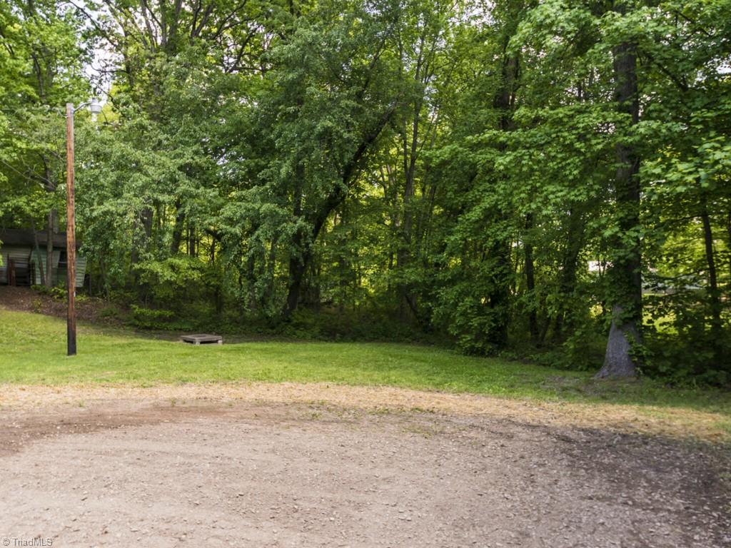 1912 Sheldon Road Greensboro, NC 27405 - Photo 24 of 30 Gallery Image 24