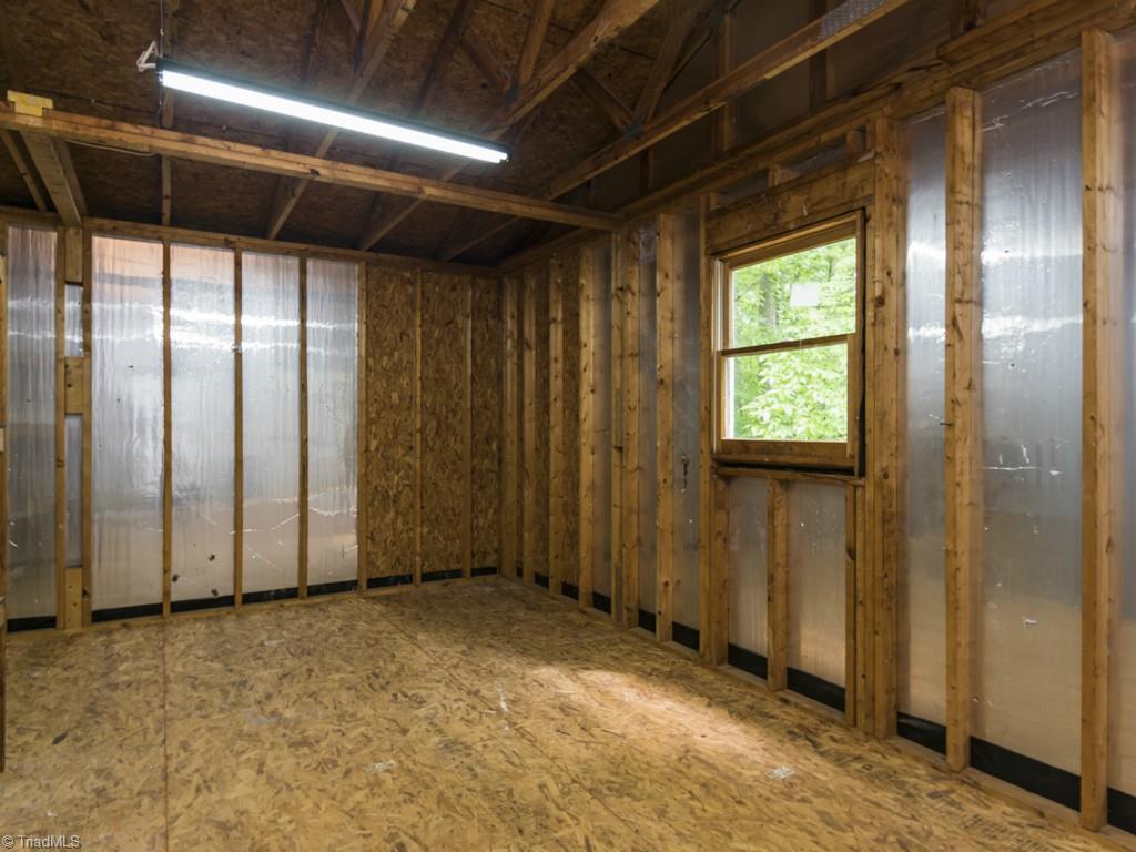 1912 Sheldon Road Greensboro, NC 27405 - Photo 30 of 30 Gallery Image 30