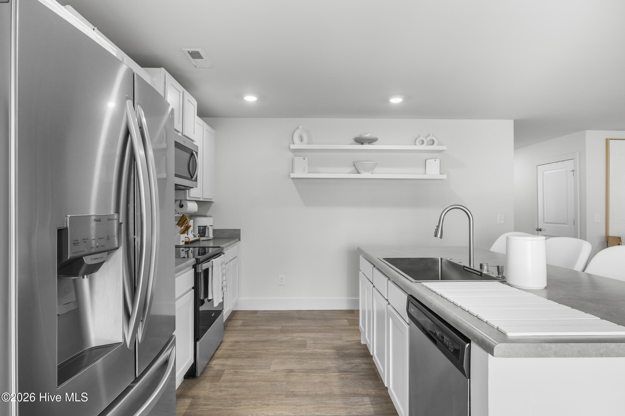 110 Cassidy Lane, Unit 63 Holly Ridge, NC 28445 - Photo 25 of 49 22_kitchen