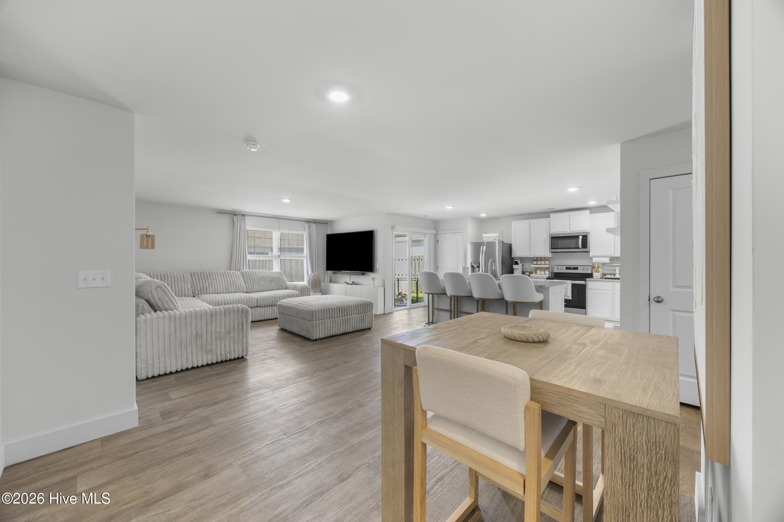 110 Cassidy Lane, Unit 63 Holly Ridge, NC 28445 - Photo 30 of 49 27_dining area