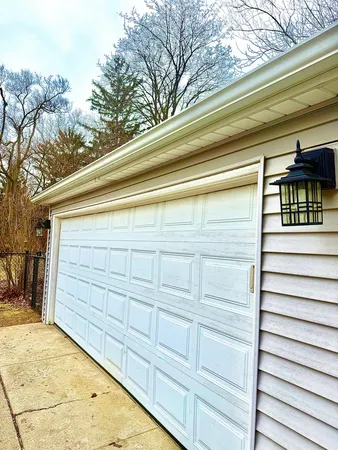 $2,400 | 24 Johnathan Road, Lake Zurich, IL 60047