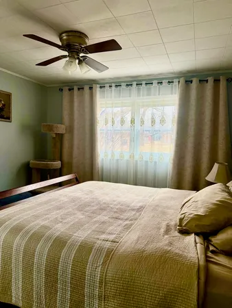 $2,400 | 24 Johnathan Road, Lake Zurich, IL 60047