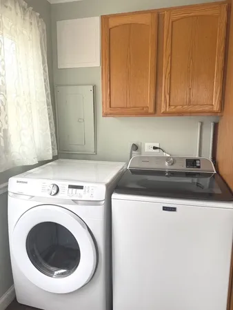 $2,400 | 24 Johnathan Road, Lake Zurich, IL 60047