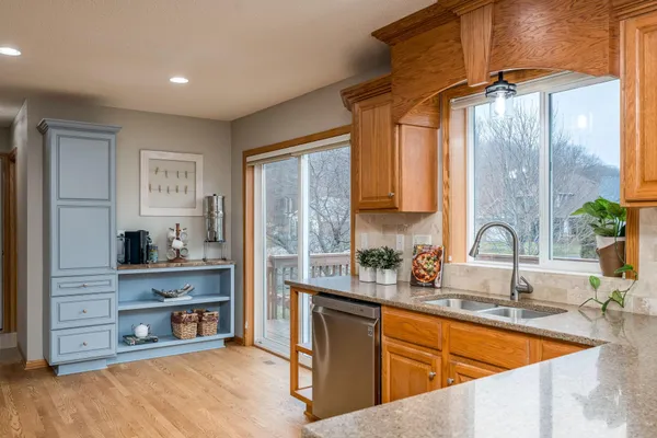 $485,000 | 730 Debbie Lane, Carver, MN 55315