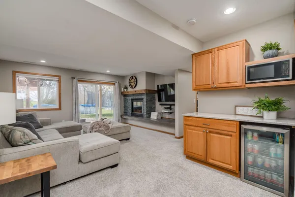 $485,000 | 730 Debbie Lane, Carver, MN 55315