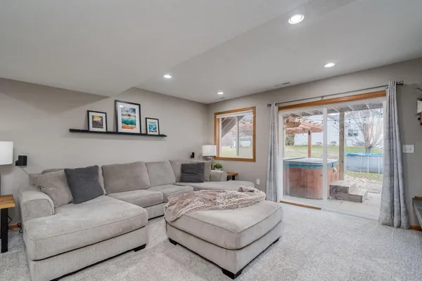 $485,000 | 730 Debbie Lane, Carver, MN 55315