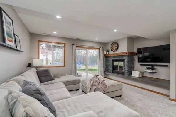 $485,000 | 730 Debbie Lane, Carver, MN 55315