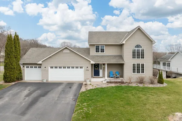 $485,000 | 730 Debbie Lane, Carver, MN 55315