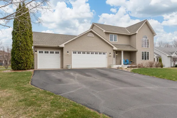 $485,000 | 730 Debbie Lane, Carver, MN 55315