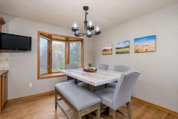 $485,000 | 730 Debbie Lane, Carver, MN 55315