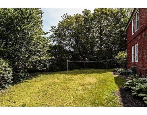 350 Riverside Avenue Medford, MA 02155 - Photo 4 of 27