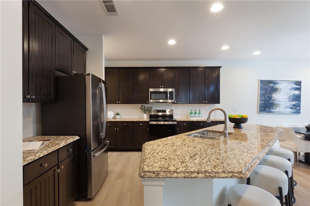 1571 Trailview Way Northeast Atlanta, GA 30329 - Photo 11 of 33