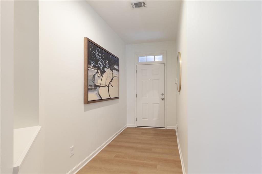 1571 Trailview Way Northeast Atlanta, GA 30329 - Photo 3 of 33