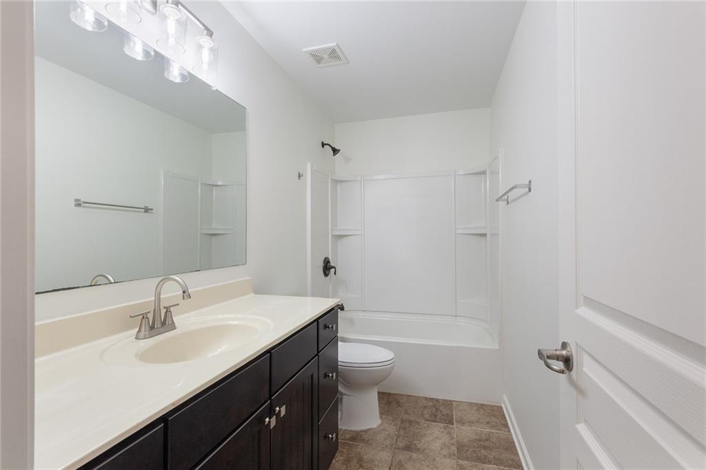 1571 Trailview Way Northeast Atlanta, GA 30329 - Photo 31 of 33