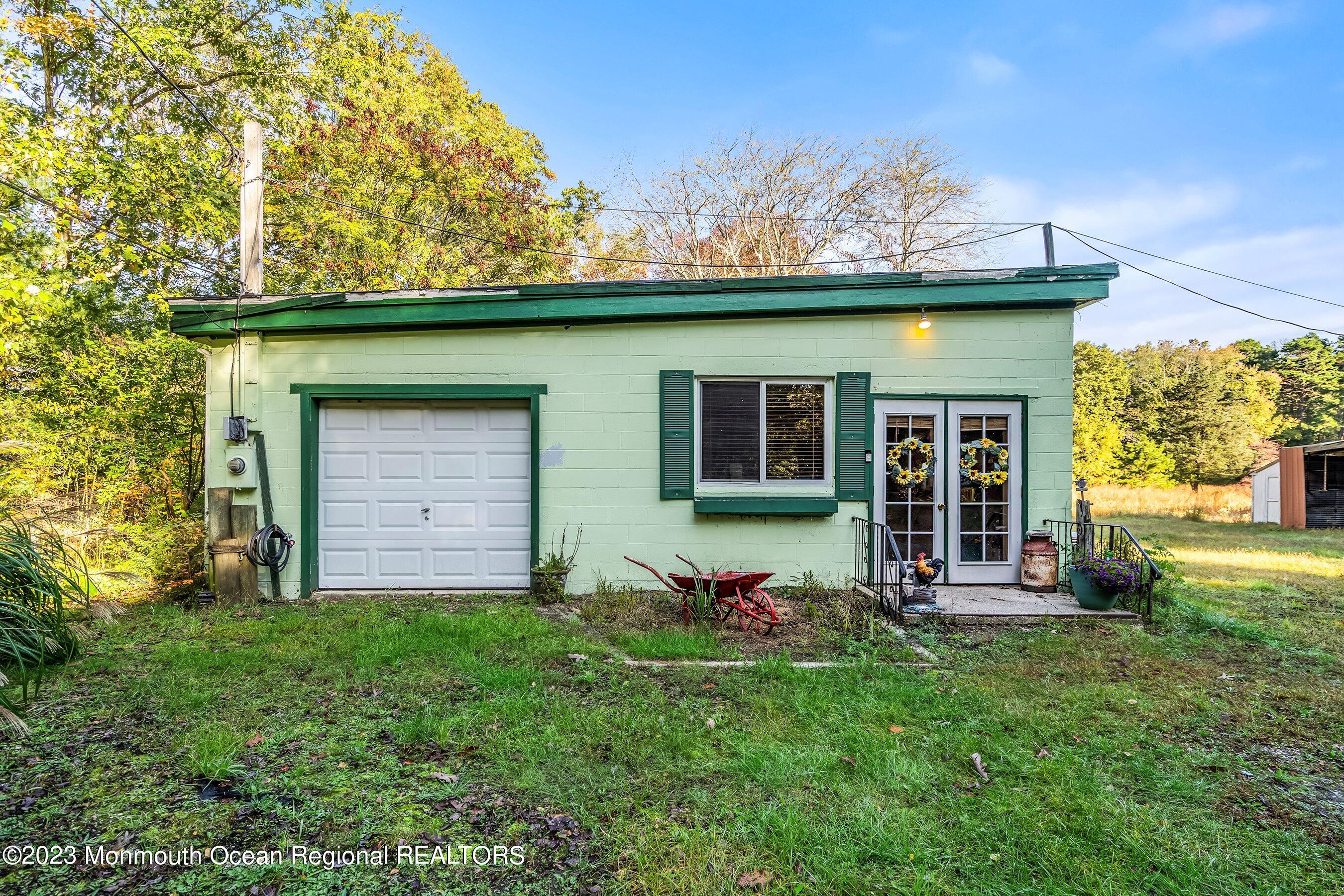 786 Bowman Road Jackson, NJ 08527 - Photo 3 of 26 01-Front
