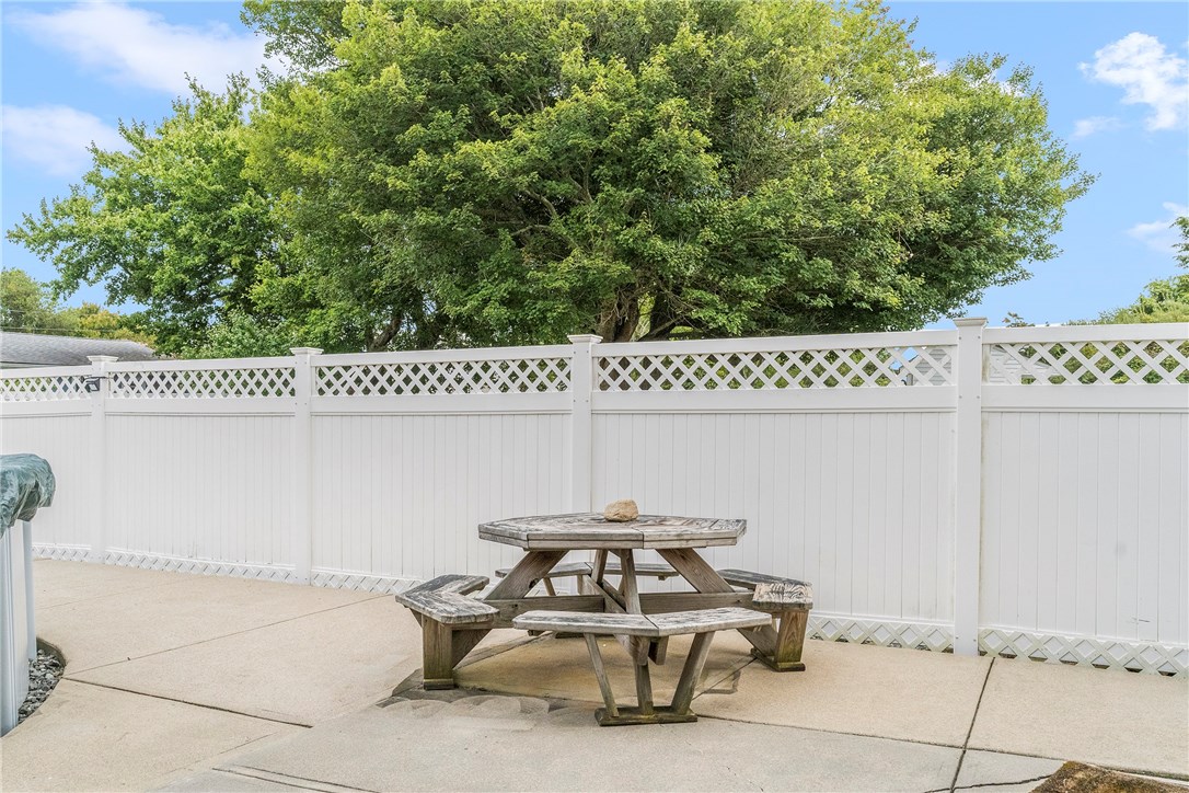 1 Meadow Road Narragansett, RI 02882 - Photo 36 of 50 There is room for everyone and any activity in this spacious rear yard.